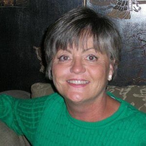 Meet your Posher, Lora